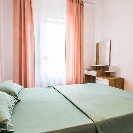 Luxury Mihai Bravu Апартаменты *