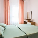 Luxury Mihai Bravu 公寓 *