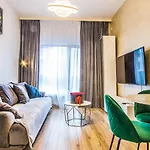 Luxury Mihai Bravu 公寓 *