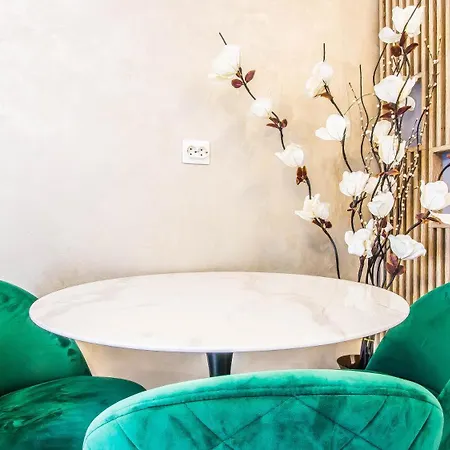 Luxury Mihai Bravu *