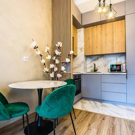 Luxury Mihai Bravu * Bukareszt