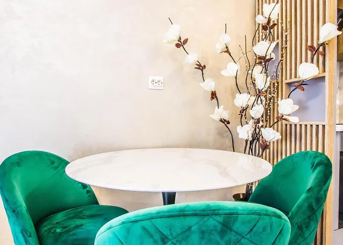 Luxury Mihai Bravu *